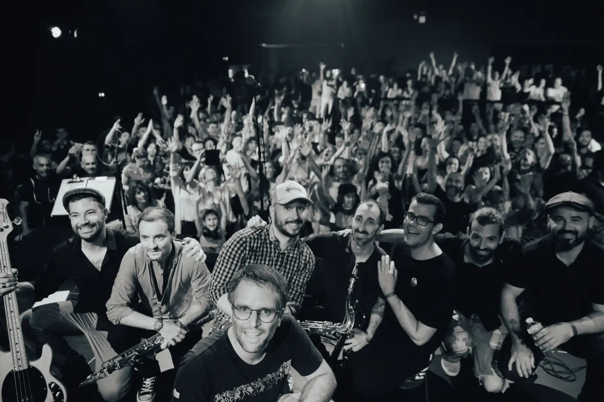 Left Corner en concert